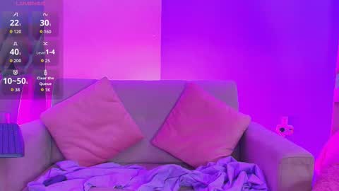 Ellie  online show from 11.19.25