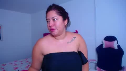 Snapshot of little_flower4you chatting on 12.31.24 mai rojas online show from 12.31.24