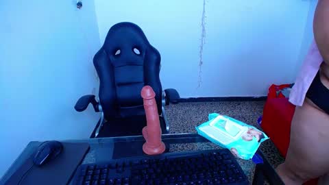 Snapshot of little_flower4you chatting on 01.24.25 mai rojas online show from 01.24.25