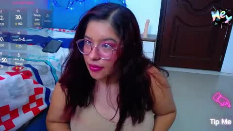 Snapshot of little_flower4you chatting on 02.15.25 mai rojas online show from 02.15.25