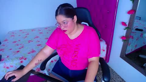 Snapshot of little_flower4you chatting on 03.09.25 mai rojas online show from 03.09.25