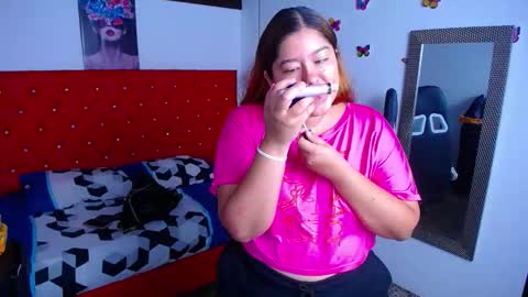 Snapshot of little_flower4you chatting on 10.24.25 mai rojas online show from 10.24.25