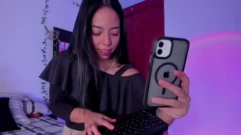 kayla  Instagram kayla 71082 online show from 01.05.26