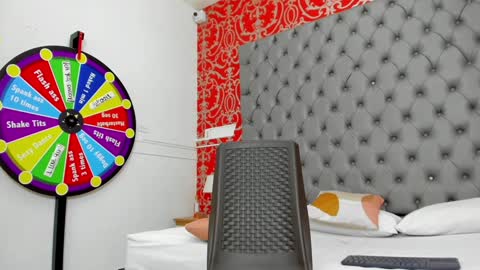 little_lilith_apple online show from 01.30.25