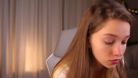 Kiki online show from 10.18.25