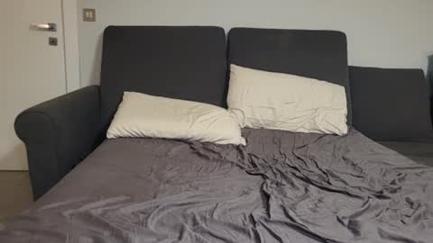 Snapshot of little_sakuraxxx chatting on 02.16.25 GiuliaFrancesco online show from 02.16.25