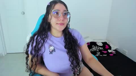 Laire  online show from 11.26.25