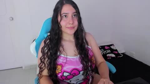 Laire  online show from 12.01.25