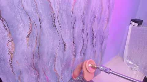 Snapshot of little_valentinaa chatting on 11.22.25 little_valentinaa online show from 11.22.25