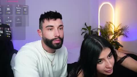 Snapshot of little_vannesaa chatting on 09.15.25 little_vannesaa online show from 09.15.25