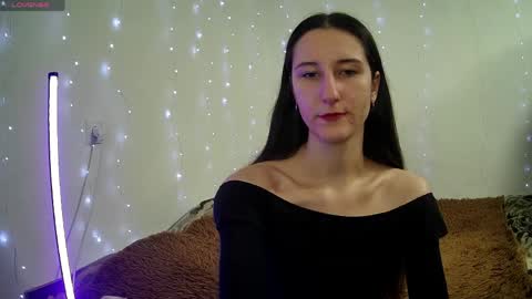 Snapshot of littleahwitch chatting on 04.01.26 LittleAhWitch online show from 04.01.26