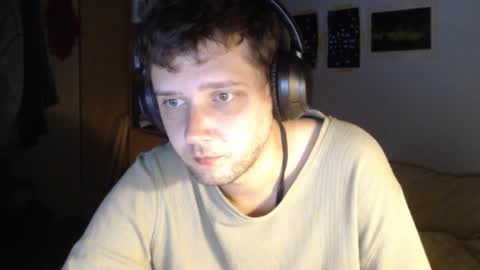 littlealien7 online show from 10.24.25