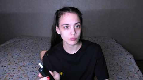 littleashleyy online show from 12.23.24