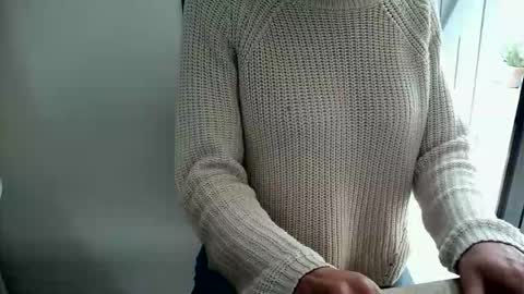 LittleAura online show from 04.22.26