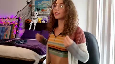 littledeathtrap online show from 09.29.25