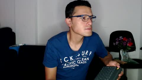 Snapshot of littledicklatin chatting on 12.12.24 Manu online show from 12.12.24