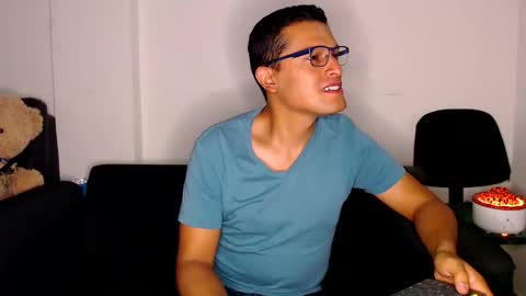 Snapshot of littledicklatin chatting on 09.29.25 Manu online show from 09.29.25