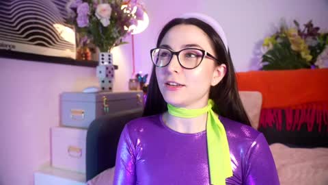 Emily Hill online show from 10.06.25