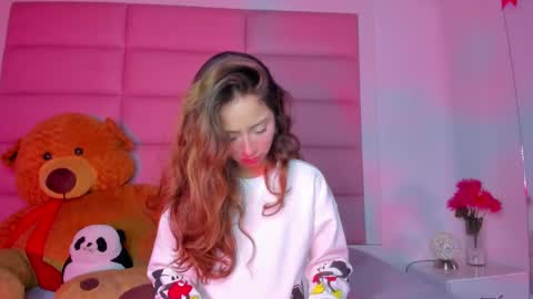 littlee_emma_ online show from 02.27.25