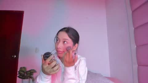 littlee_emma_ online show from 10.01.25