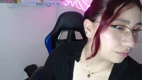 Angel  online show from 11.20.25