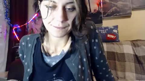 littlehappines online show from 01.19.25