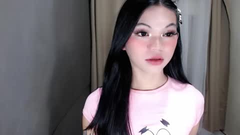 Snapshot of littlelace_ chatting on 05.22.26 littlelace_ online show from 05.22.26