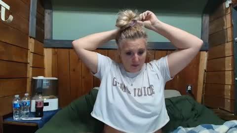 lisanixs online show from 02.21.26