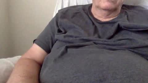 Snapshot of littlemaff chatting on 11.13.25 Maff online show from 11.13.25