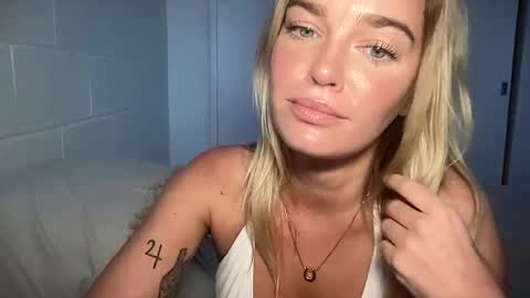 Snapshot of littlemaryjane19 chatting on 03.03.25 Marciabrady online show from 03.03.25