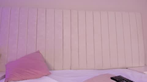 im olivia IG littleolivia01 online show from 01.30.25