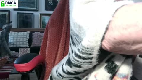 Snapshot of littlepistol chatting on 01.08.25 Miss D Shows Mon Wed Fri online show from 01.08.25