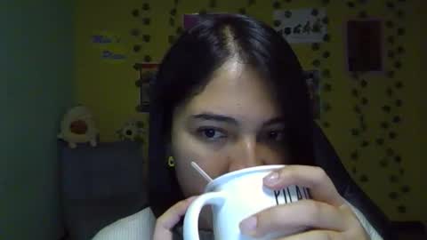 Mia  Wednesday to Sunday 730 am to 1030 am Colombian Hour D online show from 11.02.25