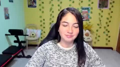 Snapshot of littleprety6969 chatting on 06.08.26 Mia Wednesday to Sunday 730 am to 1030 am Colombian Hour D online show from 06.08.26