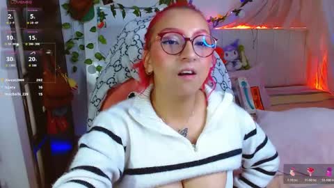 Snapshot of littlerouse_ chatting on 04.23.26 Ruby Rouse online show from 04.23.26