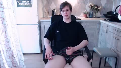 Snapshot of littlesadcabbage chatting on 06.12.26 Sonnenschein online show from 06.12.26