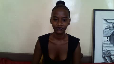 Snapshot of littlesandie chatting on 01.04.25 littlesandie online show from 01.04.25