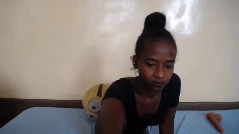 Snapshot of littlesandie chatting on 02.06.25 littlesandie online show from 02.06.25