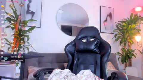 Snapshot of littlesexyrubi chatting on 01.03.25 LITTLE SEXY RUBY online show from 01.03.25