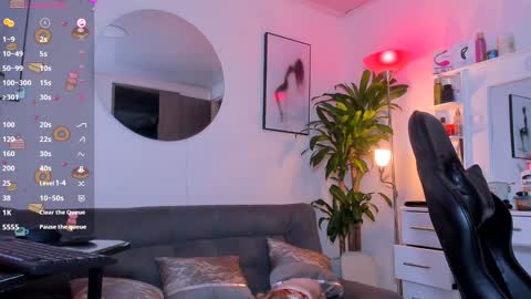 Snapshot of littlesexyrubi chatting on 01.04.25 LITTLE SEXY RUBY online show from 01.04.25