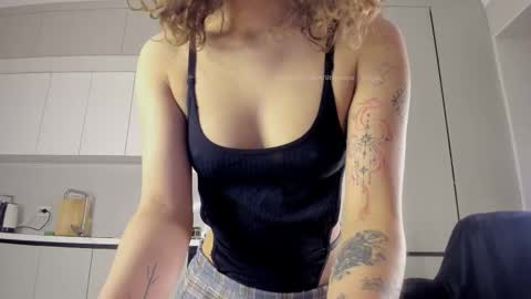 Ayumi or Yumi online show from 10.15.25