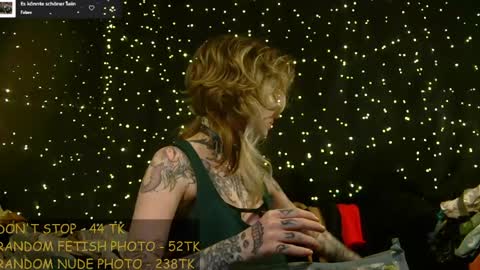 Snapshot of littlespacemouse chatting on 05.16.26 Niki free tg channel with some photos gifs and info about streams online show from 05.16.26