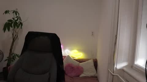 littlestellaspark online show from 10.27.25