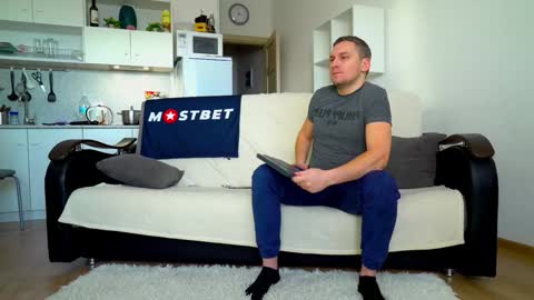 Little Tifany online show from 12.17.24