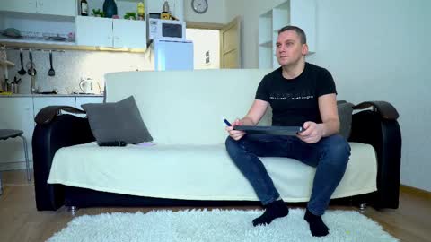 Little Tifany online show from 02.10.25