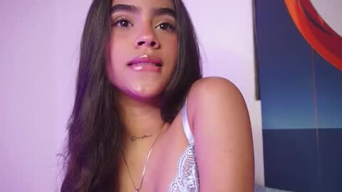 littletammy_ online show from 11.30.25