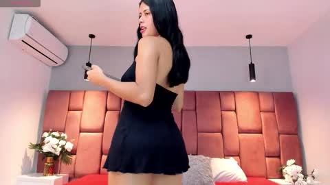 littlevaale online show from 10.18.25