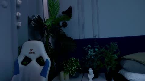 Liv 3 online show from 01.26.25