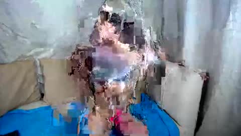 Snapshot of liv_sinclair chatting on 05.23.26 LIV online show from 05.23.26