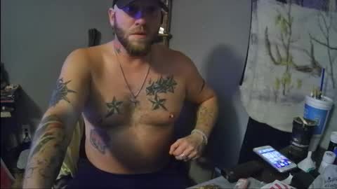 Snapshot of livingpuddle chatting on 10.27.25 livingpuddle online show from 10.27.25